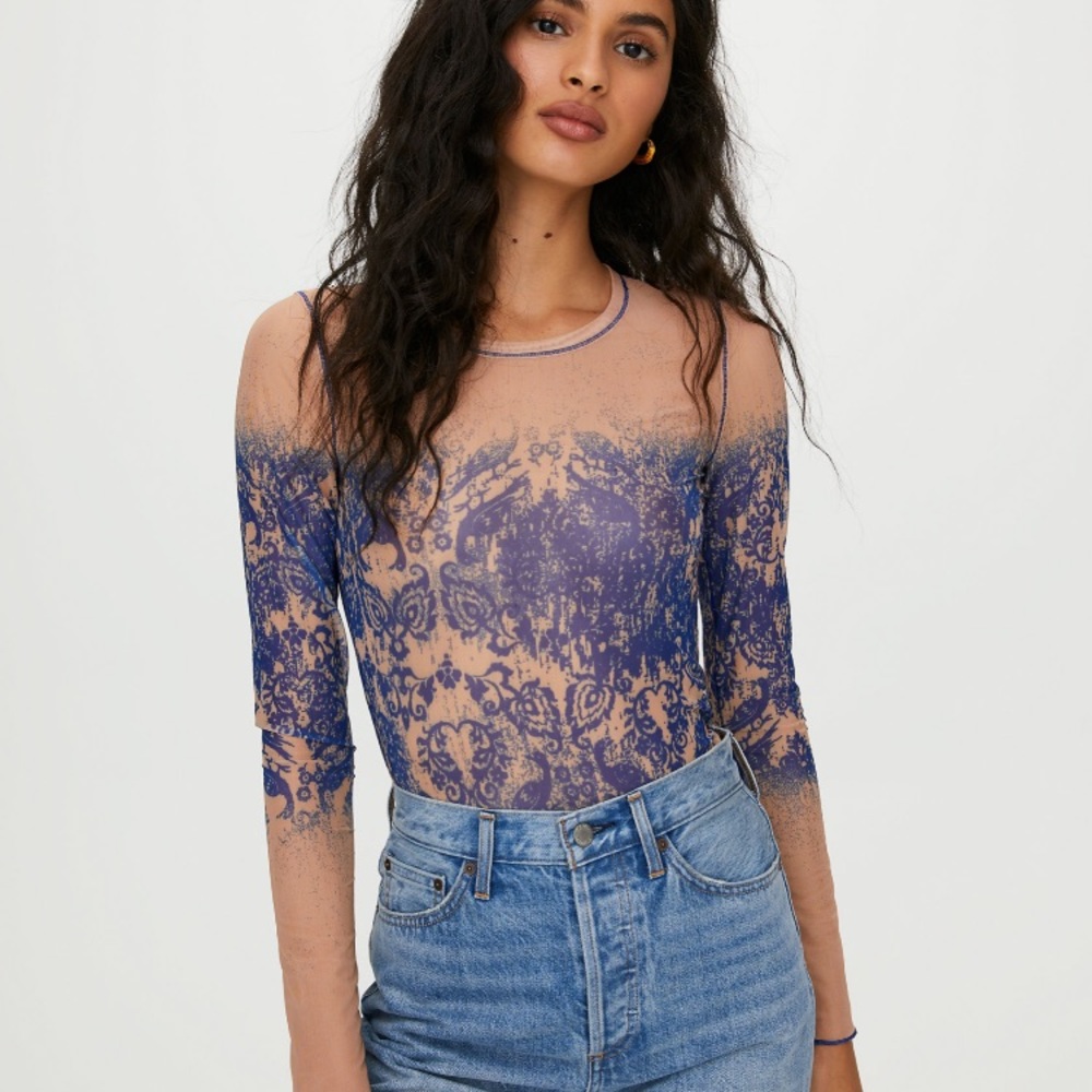 NWT Wilfred Go To Longsleeve